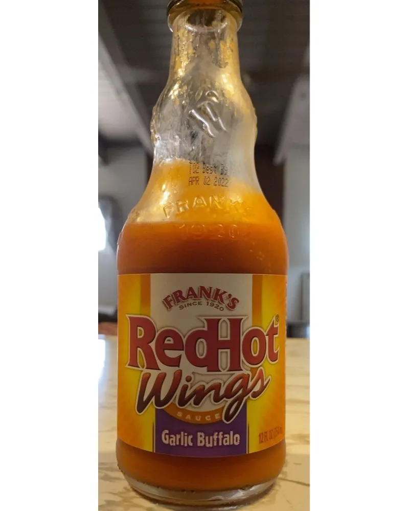 Photo of Garlic Buffalo Wings Sauce by Frank's Redhot