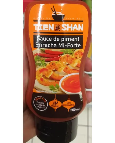 Photo of Sauce de piment sriracha mi-forte by Tien Shan