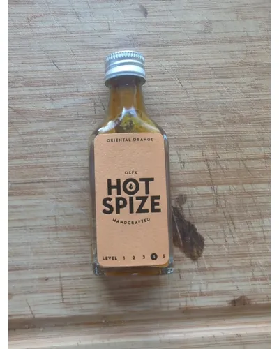 Photo of Olfs Hot Spize »Oriental Orange«. Würzig-aromatische Chilisauce., mittel bis sehr scharf, vegan, glutenfrei. 9, 99 € (Grundpreis 99, 90 € / Liter) by Olf's Hot Spice Handcrafted