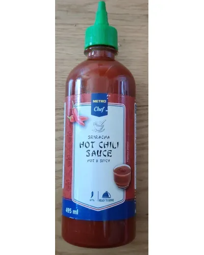 Photo of Sriracha hot chilli sauce by Makro