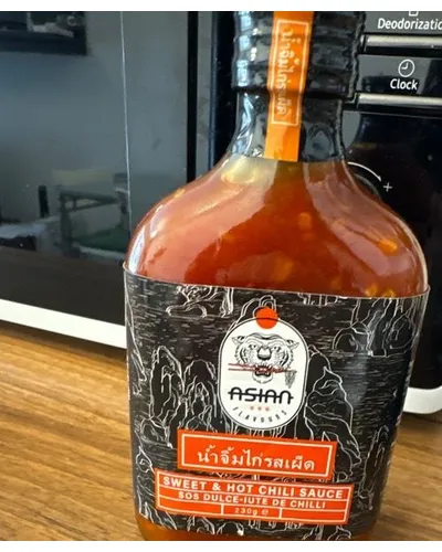 Photo of Sweet & hit chili sauce by Asian Flavours