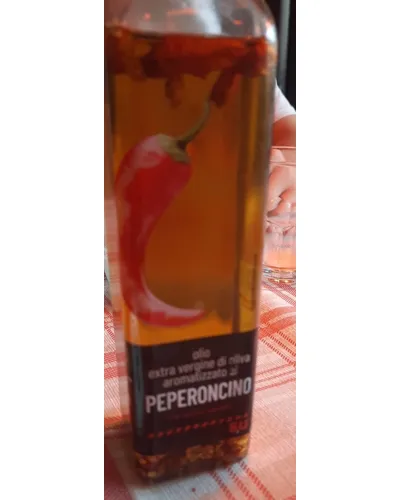 Photo of olio al peperoncino by Selex