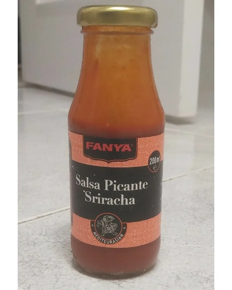 Photo of Salsa picante Sriracha by Fanya