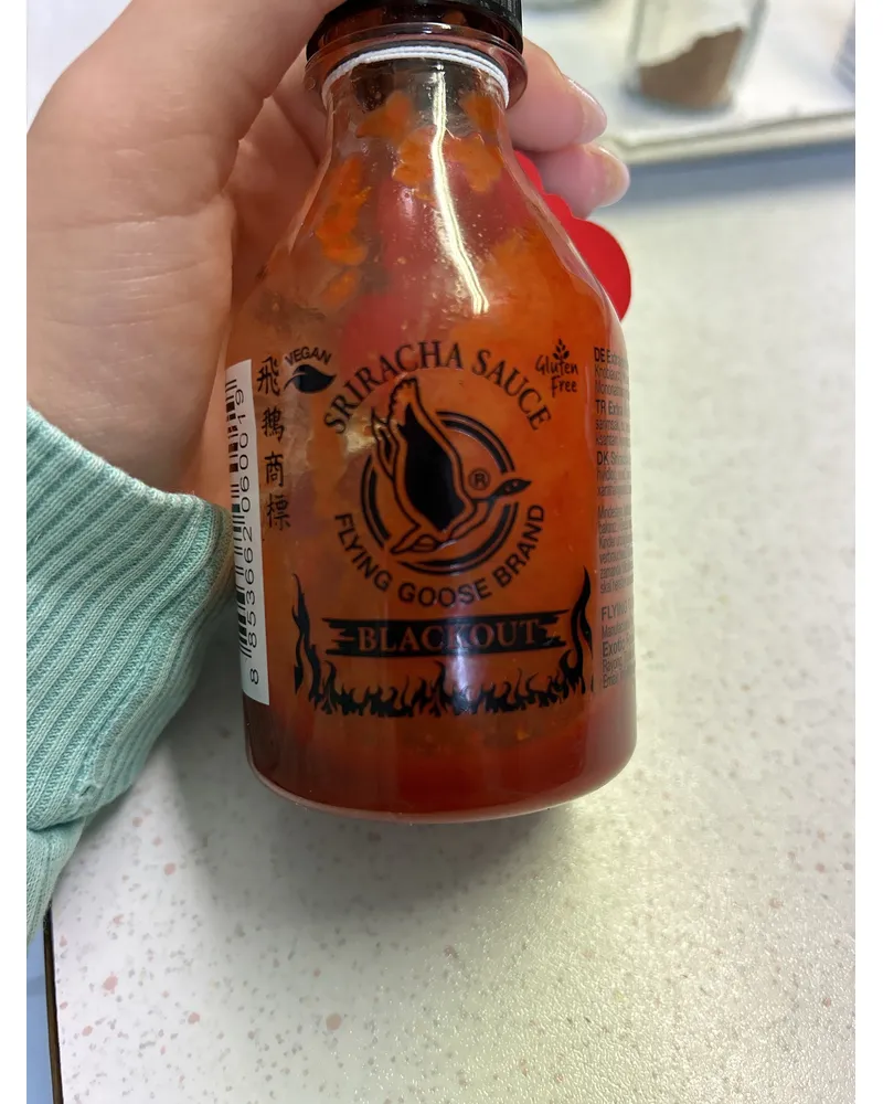 Photo of Sriracha Hot Chili Blackout by Flying Goose