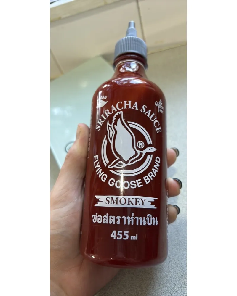 Photo of Sriracha hot chili smoke flavour by Flying Goose Brand