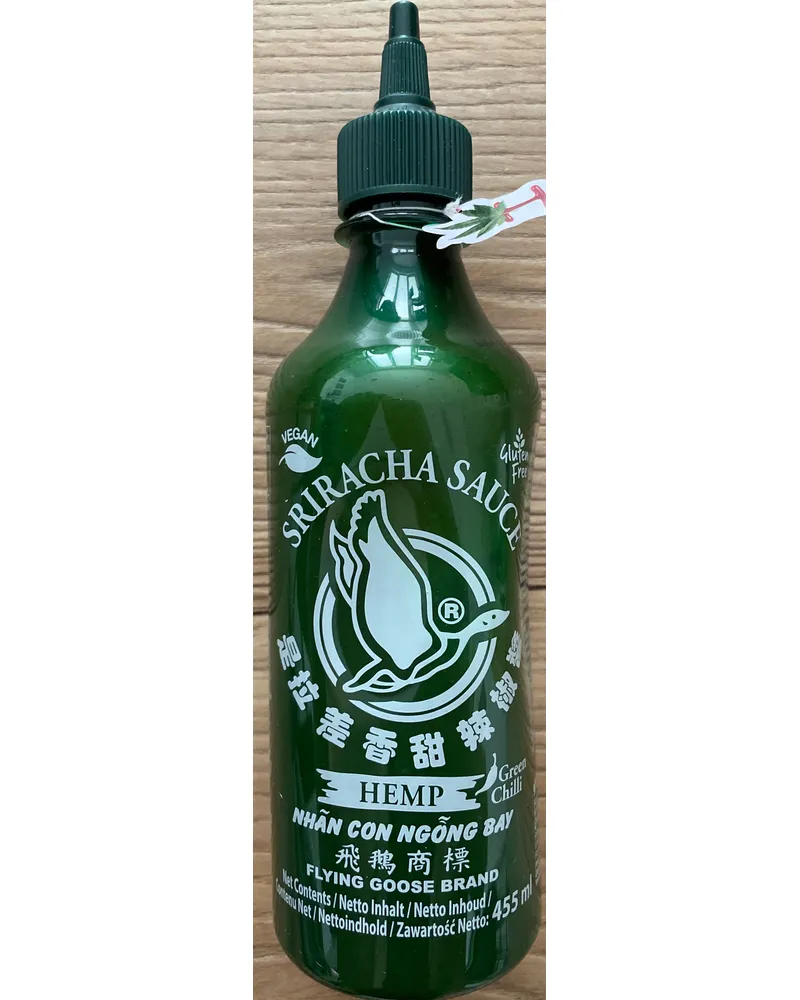 Photo of Sriracha zielona z konopiami by Flying Goose Brand